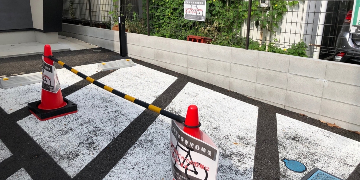 laundry-lush 駐輪場